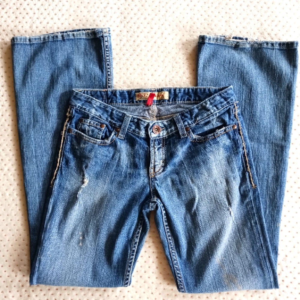Buckle BKe Sabrina paint splatters distressed flare style Badass Jeans!!!